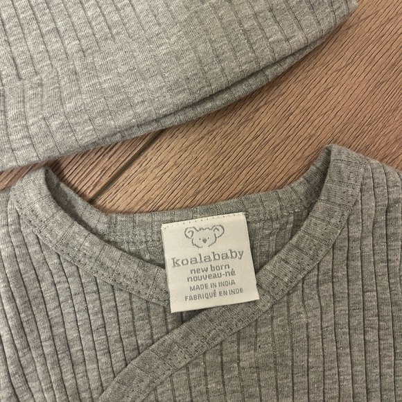 NWT! Koala Kids Gray Ribbed Set with White Bodysuit - Picture 2 of 3